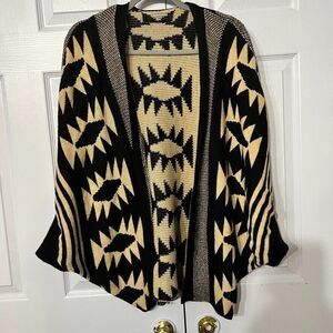 Charlotte Russe S/M Tribal‎ Boho Black/Tan Dolman Sleeve Wrap Cardigan